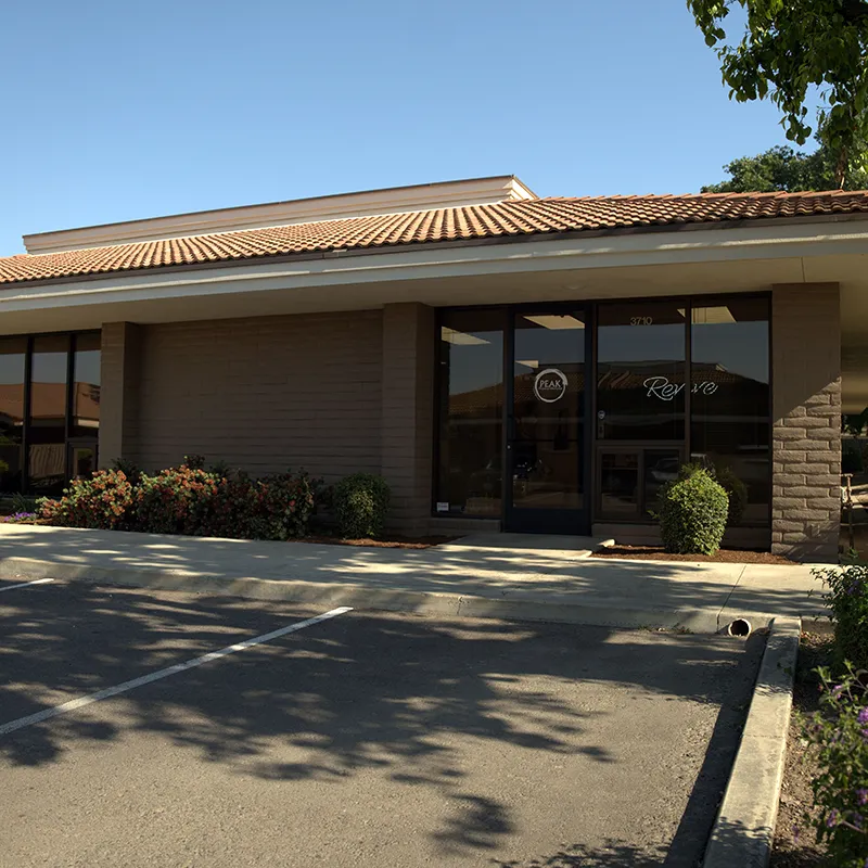 Best Chiropractor Near Me in Visalia, CA. Peak Physical Medicine Chiropractic Clinic.