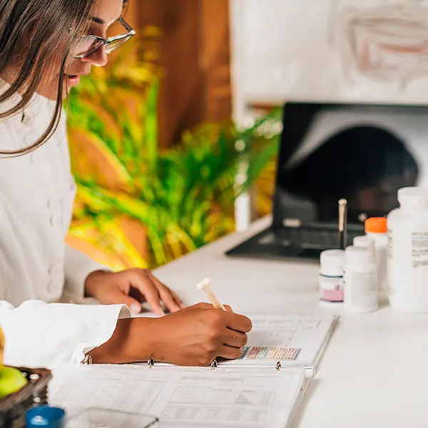 Functional Medicine Therapy Near Me in Visalia, CA. Chiropractor For Functional Medicine.